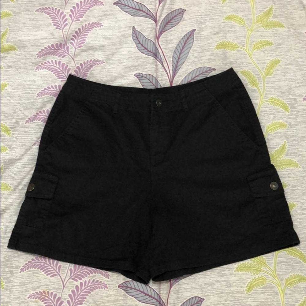 PETITE SOPHISTICATE Black Stretch Cargo Shorts Cute Comfy Size 6P